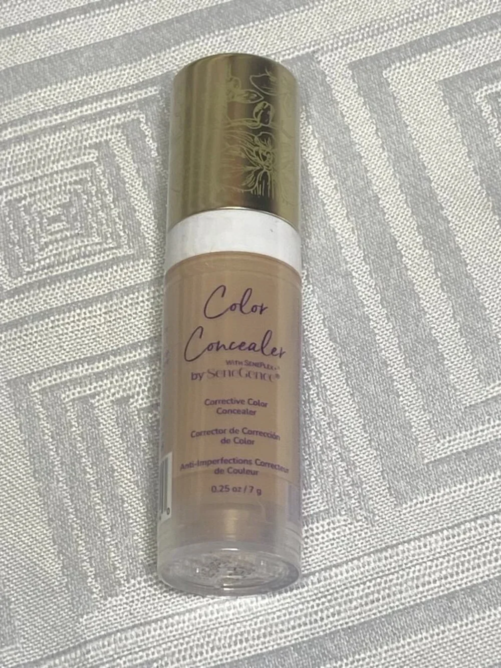 SeneGence Fair-Light Concealer